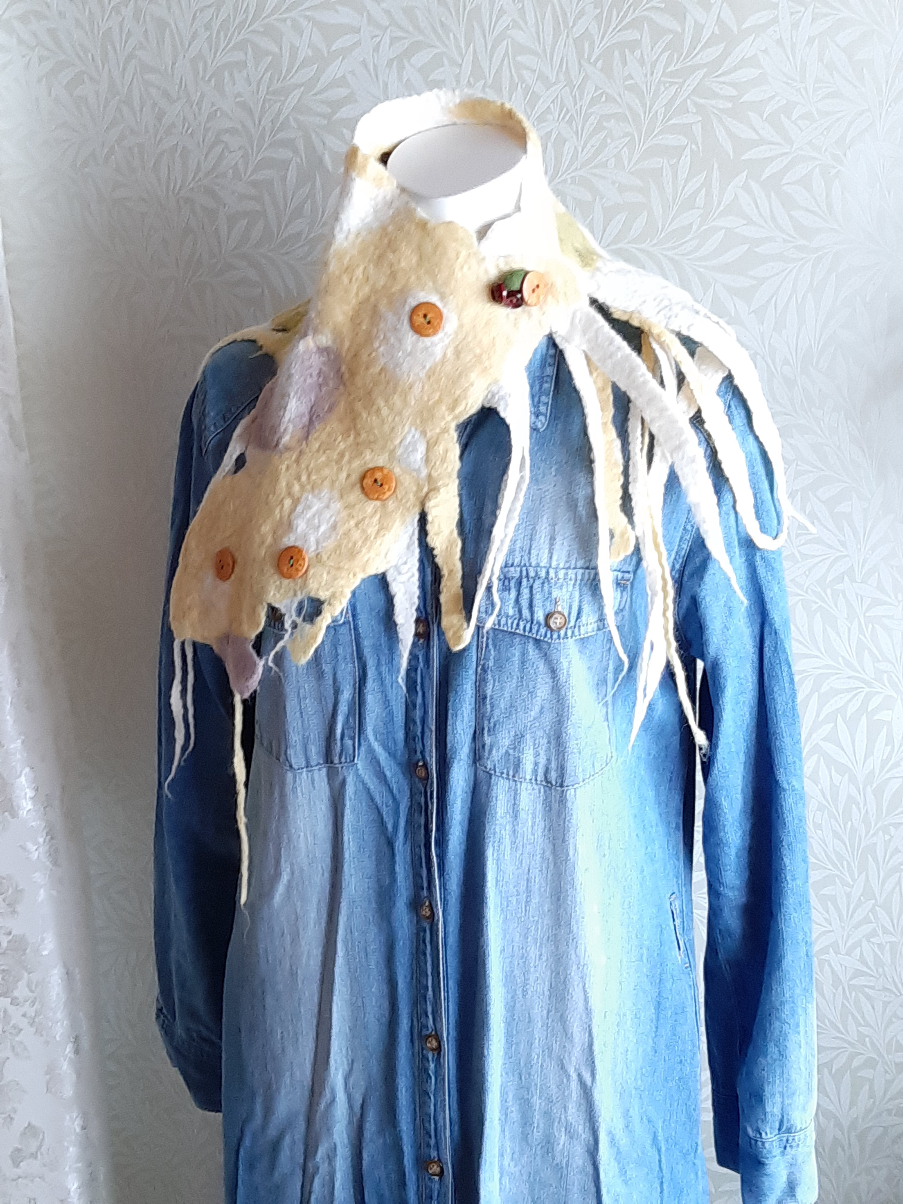 s4　世界に１点デザインフェルトスカーフ　イギリス産ウール１００％　手仕事　限定品