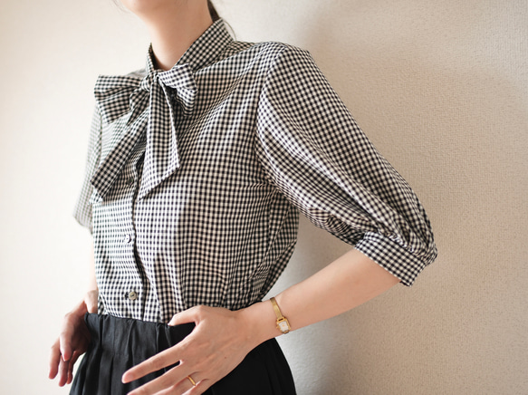 未使用級✨️ ウィムガゼット 22AW ギンガムチェックボウタイブラウス Whim Gazette（ウィムガゼット）の「ギンガムチェックボウタイ