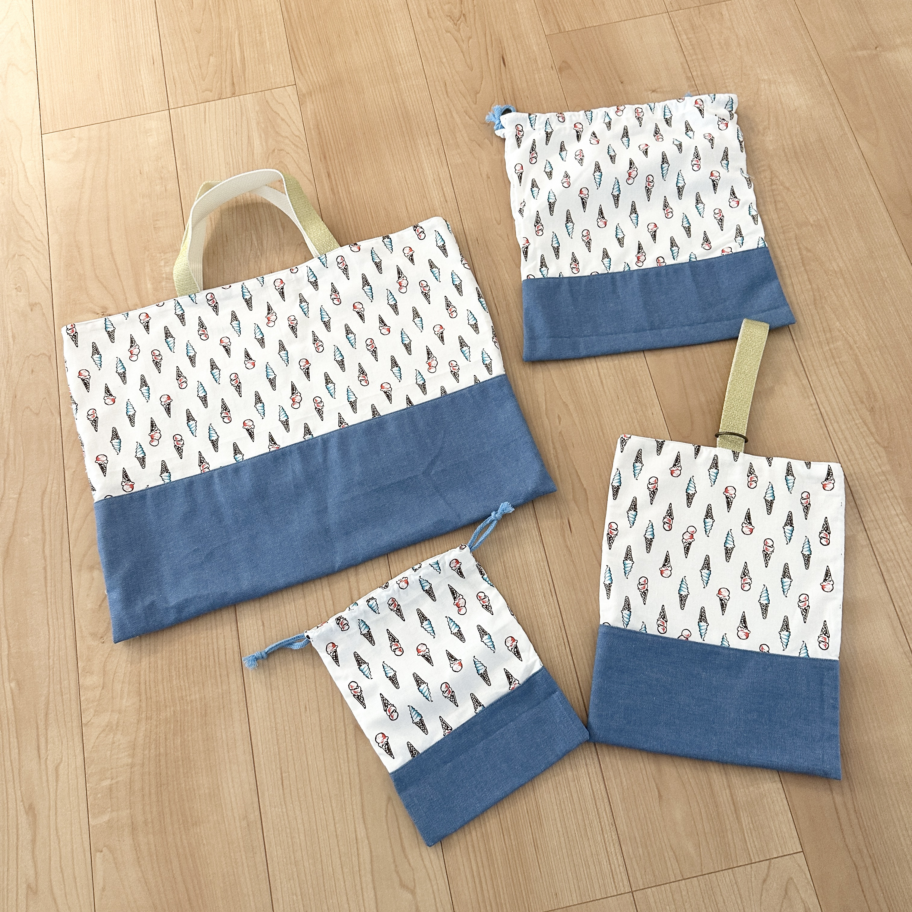 【入学・入園】4点セット♡ 手提げカバン・上履き入れ・体操服入れ・給食袋　〜アイスクリーム〜