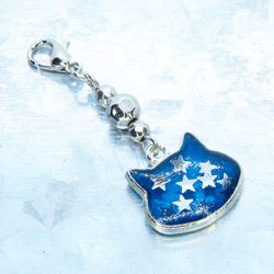 マスク・スマホチャーム ブルーキャットスター 青い猫フェイスモチーフに星を散りばめたチャーム メタルビーズ 金具変更可 6枚目の画像