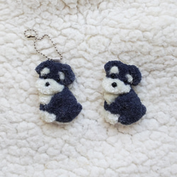 ミニチュア・シュナウザーの刺繍ブローチ【小】　犬　 3枚目の画像