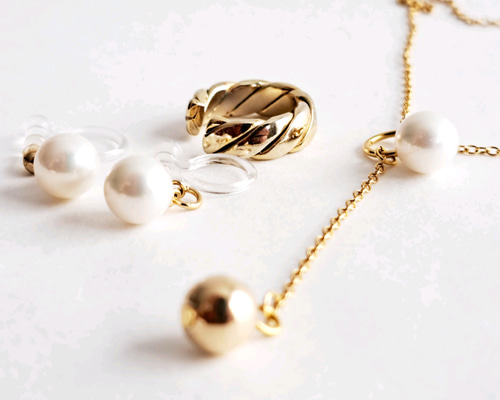 美品✨天然素材 ネックレス＆イヤリング＆金巻き リング 585刻印 アイボリー パール/ダイヤモンド K18ネックレス(アコヤ真珠/7mm/リーフ