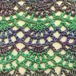 春から初夏に かぎ針編みのカラフルボレロ M～Lサイズ 9枚目の画像