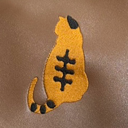 [免運費] 背面貓咪刺繡 2WAY 人造皮革手提包/單肩包附手拿包&lt;咖啡棕色&gt; 第3張的照片