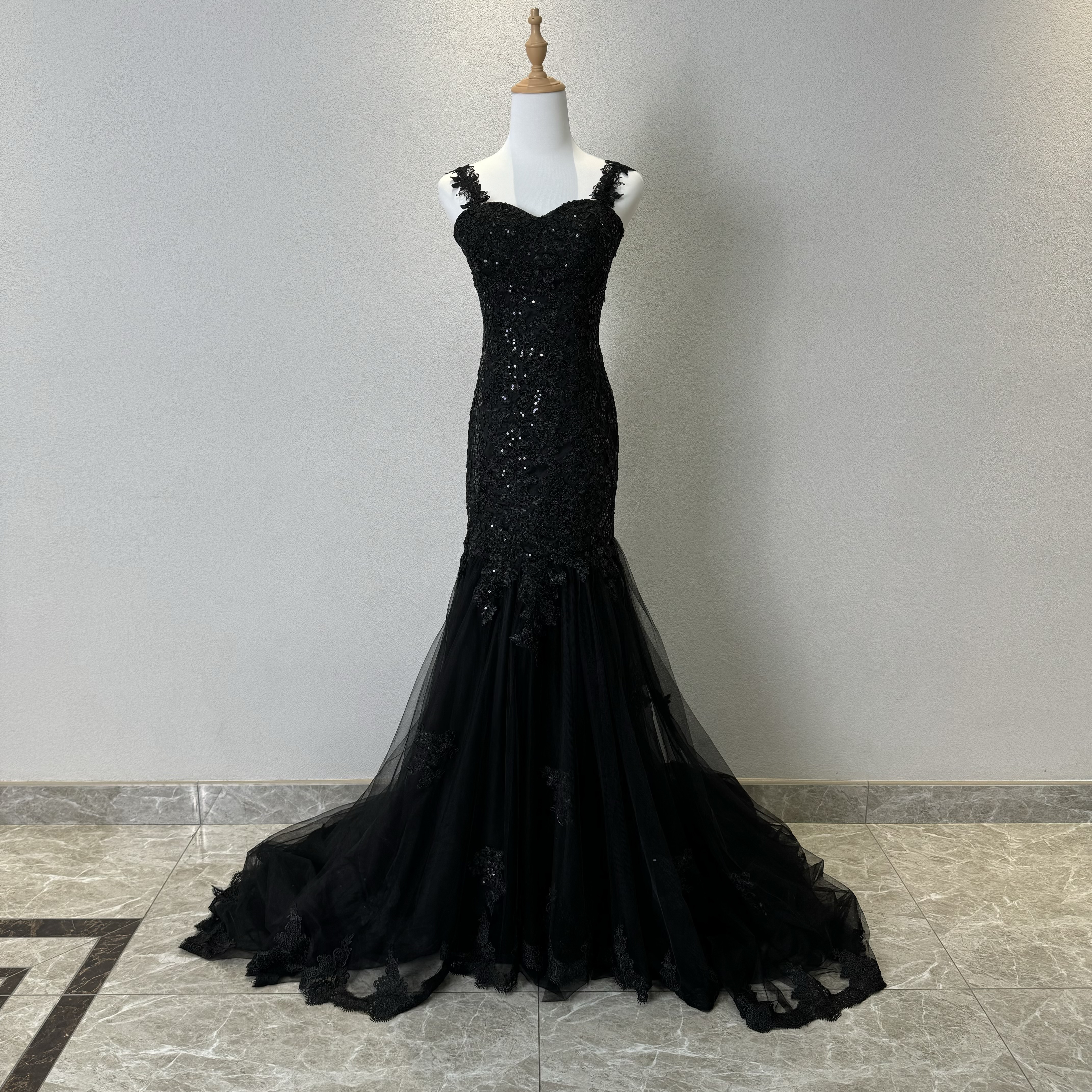 新着商品お勧め！贅沢な花総レース　マーメイドドレス　ロングトレーン　ブラック　純粋な美しさ　結婚式挙式二次会/披露宴花嫁
