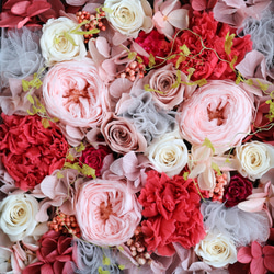 《現品限り》カップ咲きのバラとカーネーションのボックスアレンジ   ピンク 4枚目の画像