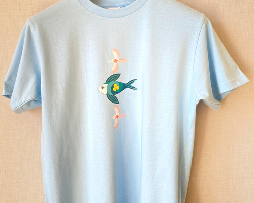 青色の魚イラストTシャツ 青色の魚イラストTシャツ 青魚」スタンダードTシャツの通販