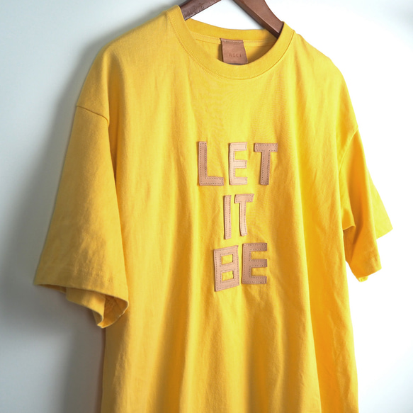 レザーパッチ「LET IT BE」の 半袖 Tシャツ（5色）コットン ワッペン 4枚目の画像