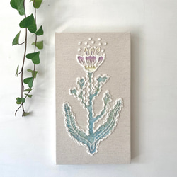 【一点もの】刺繍　ファブリックパネル　『Flower, p.』 1枚目の画像