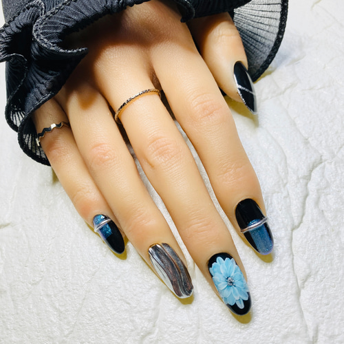 再販⭐︎ミッドナイトブルーフラワーブラックネイル/ネイルチップ/浴衣  