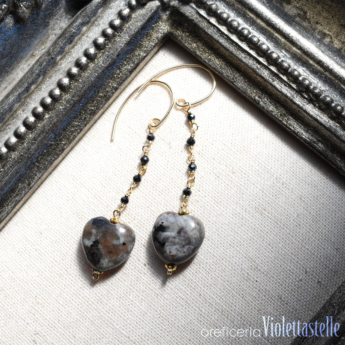 レアです。ライトニングリッジ産ブラックオパール14kgfワイヤーフック