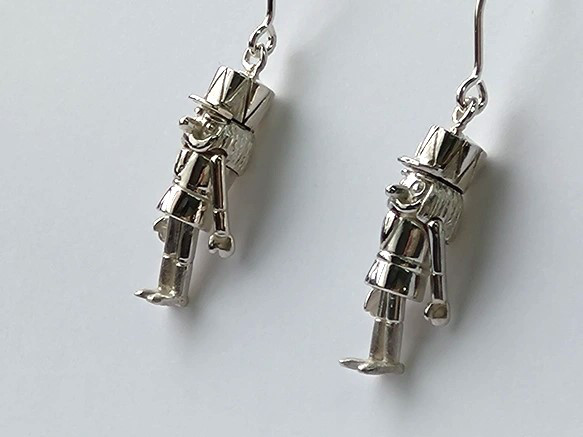 バレエ　くるみ割り人形　モチーフ　ピアス　シルバー　silver925　フック