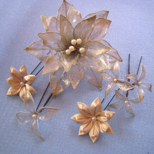 ディップフラワーとつまみ細工の髪飾り【金】成人式・結婚式・発表会等