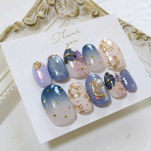 前撮りや振袖に◇青のグラデーションとマグネットジェルと紫の花と  