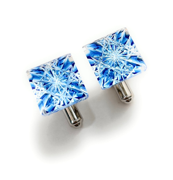 「吉祥・極楽」東京切子カフスボタン　瑞雲　ブルー 反射加工 吉祥