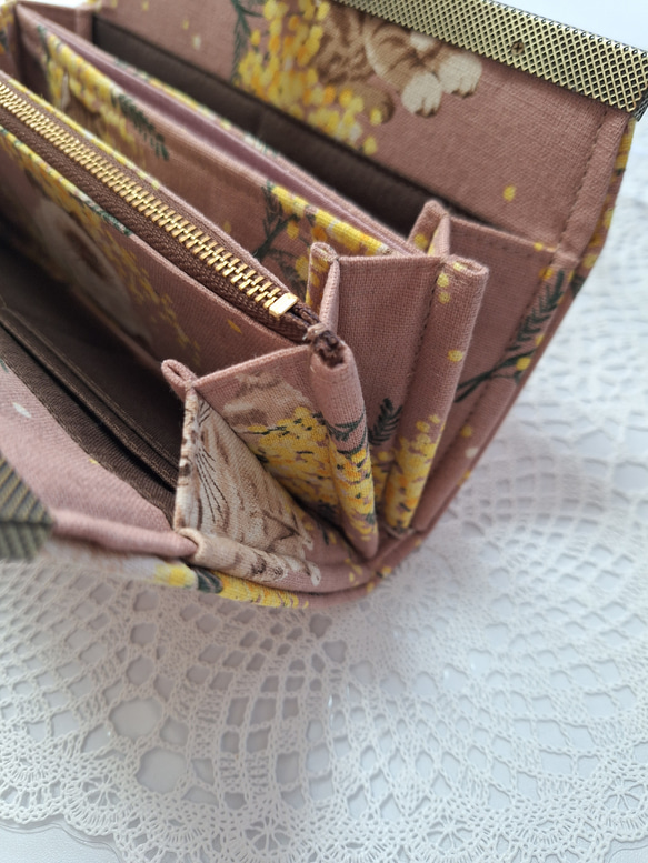 『猫のお財布』ミモザ♡可愛い猫さんの　長財布　直線口金　ピンク系 4枚目の画像
