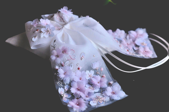 【新作　ラッピング無料】舞姫さくら　オートクチュール刺繡リングピロー 1枚目の画像