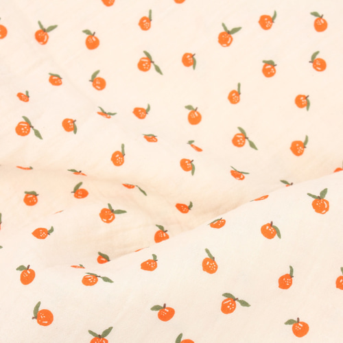 韓国製 大幅 果物柄 みかん柄 マンダリン 生地 コットン100％ ダブル