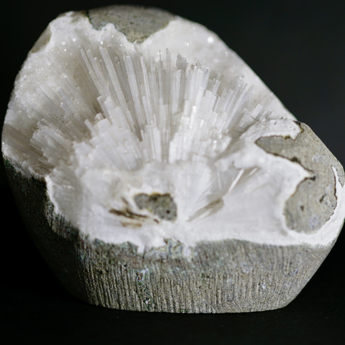 スコレサイト229gスコレス沸石 / 原石 標本 天然石 ZK stones 通販