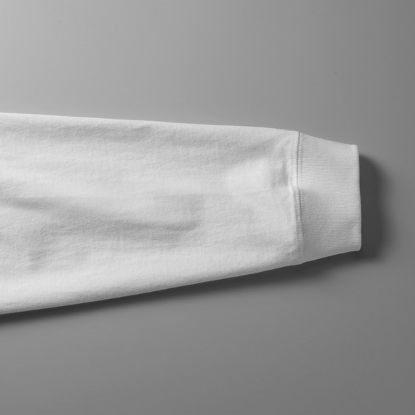 ボクシーシルエットロングスリーブ Tシャツ【ホワイト】 刺繍ワッペン WEDNESDAY GYM 3枚目の画像