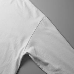 ボクシーシルエットロングスリーブ Tシャツ【チャコールグレー】 刺繍ワッペン WEDNESDAY GYM 4枚目の画像