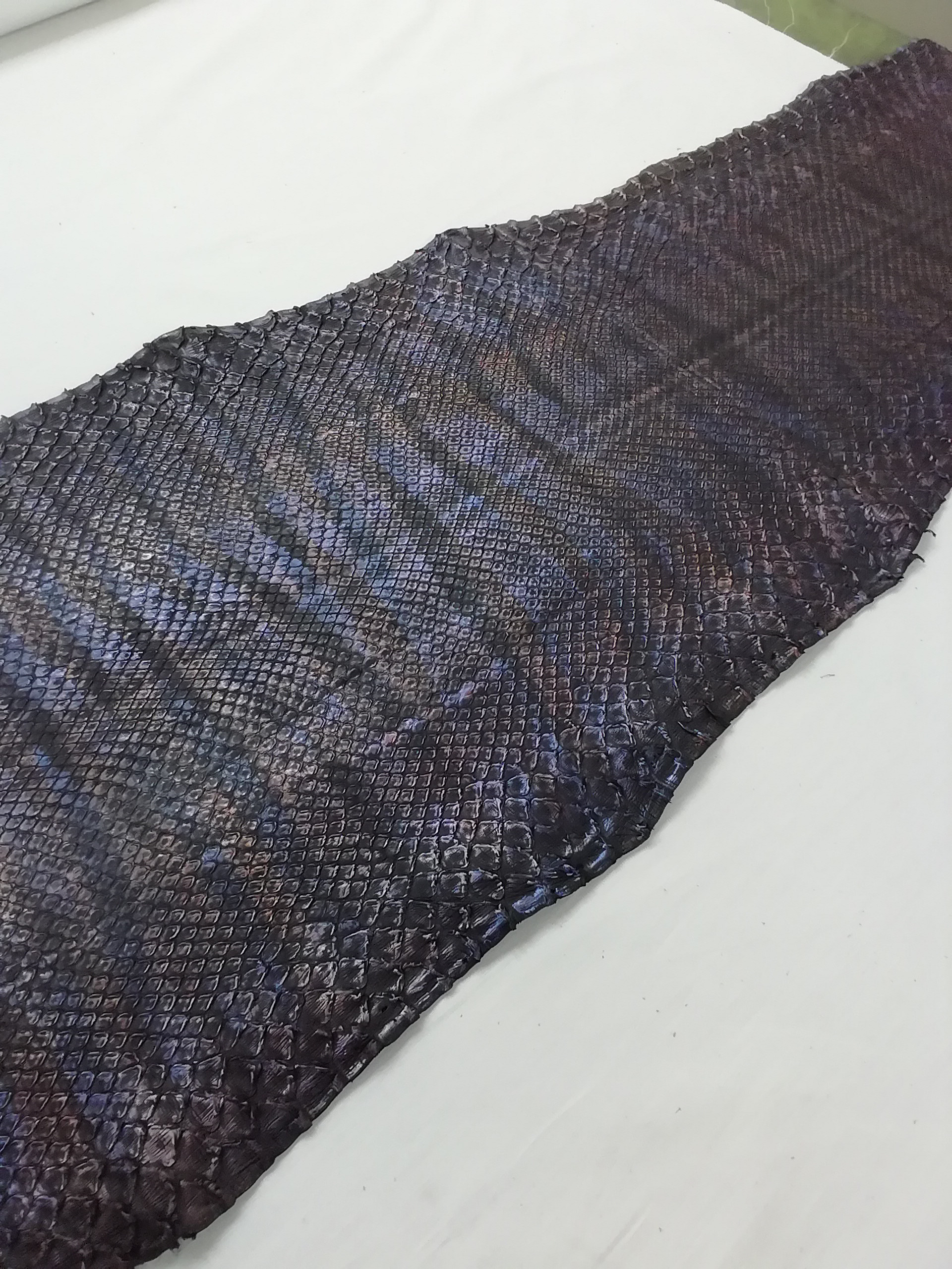 ダイヤモンドパイソン　ムラ染め　１枚革