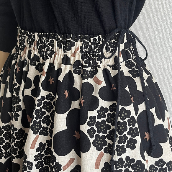 【日本/遠州】ギャザーフレアロング丈スカート_選べるスカート丈_綿麻_北欧風ブーケ柄 12枚目の画像