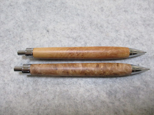 2本セット　林檎バール・アサダバール　椿油仕上げ　ワンピースタイプの木軸シャープペンシル　　　 7枚目の画像