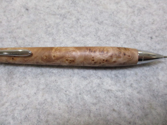 2本セット　林檎バール・アサダバール　椿油仕上げ　ワンピースタイプの木軸シャープペンシル　　　 9枚目の画像