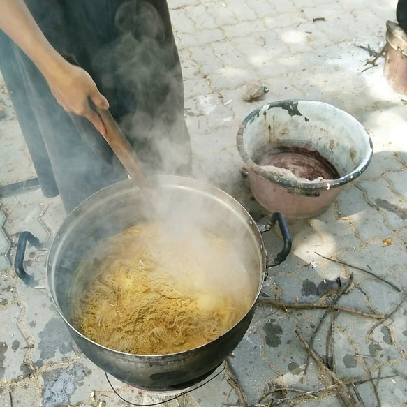 カレン族の手織りショルダーバッグ/黒×白線/草木染めコットン/白黒 モノトーン 10枚目の画像