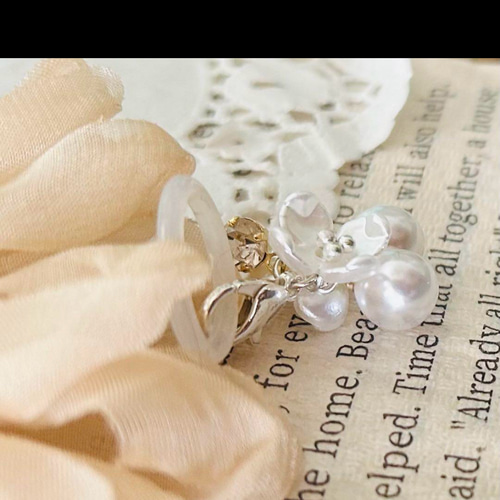 白いお花のめじるしアクセサリー アンブレラマーカー ペット