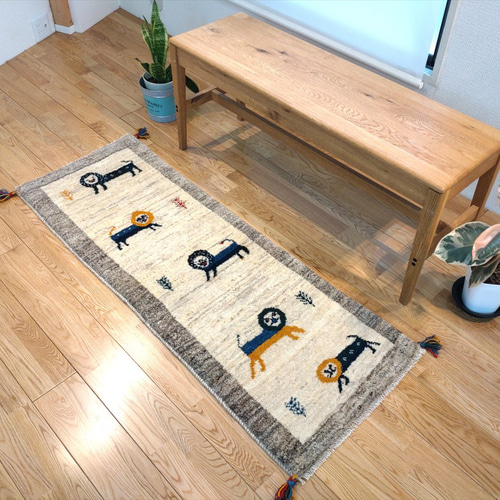 新規入荷】ペルシャ ギャッベ ランナー中 143x53cm ライオン RJ11243G