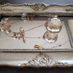 アラベスク✩.*˚ SWAROVSKIシャンデリア風サンキャッチャー アート