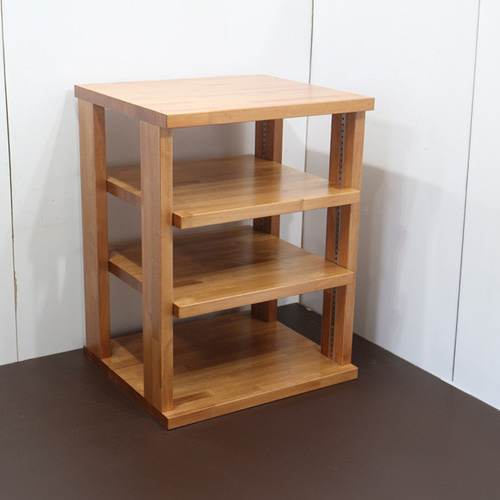 棚板の高さを自由にセットできるオーディオラック1R4タイプ （TS670