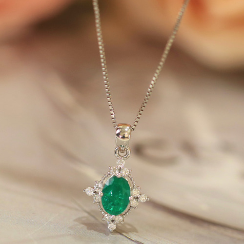 K18天然エメラルドペンダントトップ