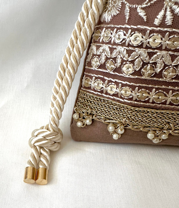 インド刺繍リボン　くすみピンク　巾着ポーチ　巾着袋　メイクポーチ 7枚目の画像
