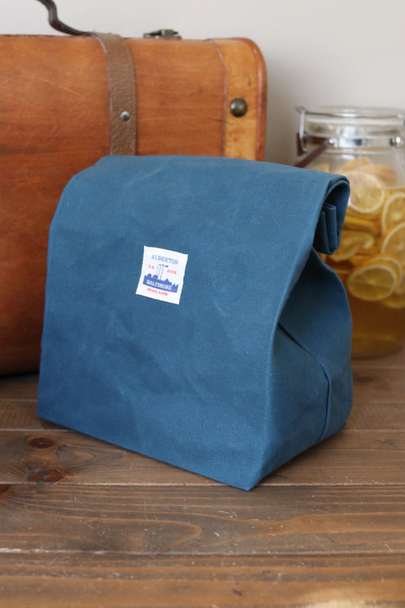 ランチクラッチバッグ　ミネラルブルー　紙袋風バッグ　ミリタリーバッグ 4枚目の画像