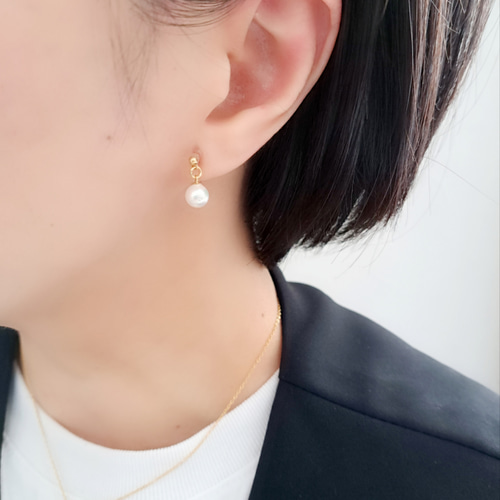 1粒国産貝パール*】痛くないイヤリング/ピアス 14kgf 揺れる 