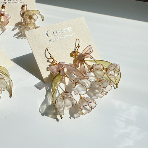 鈴蘭の花束（フック）p1183 ピアス（フック・チェーン） Cuore 通販