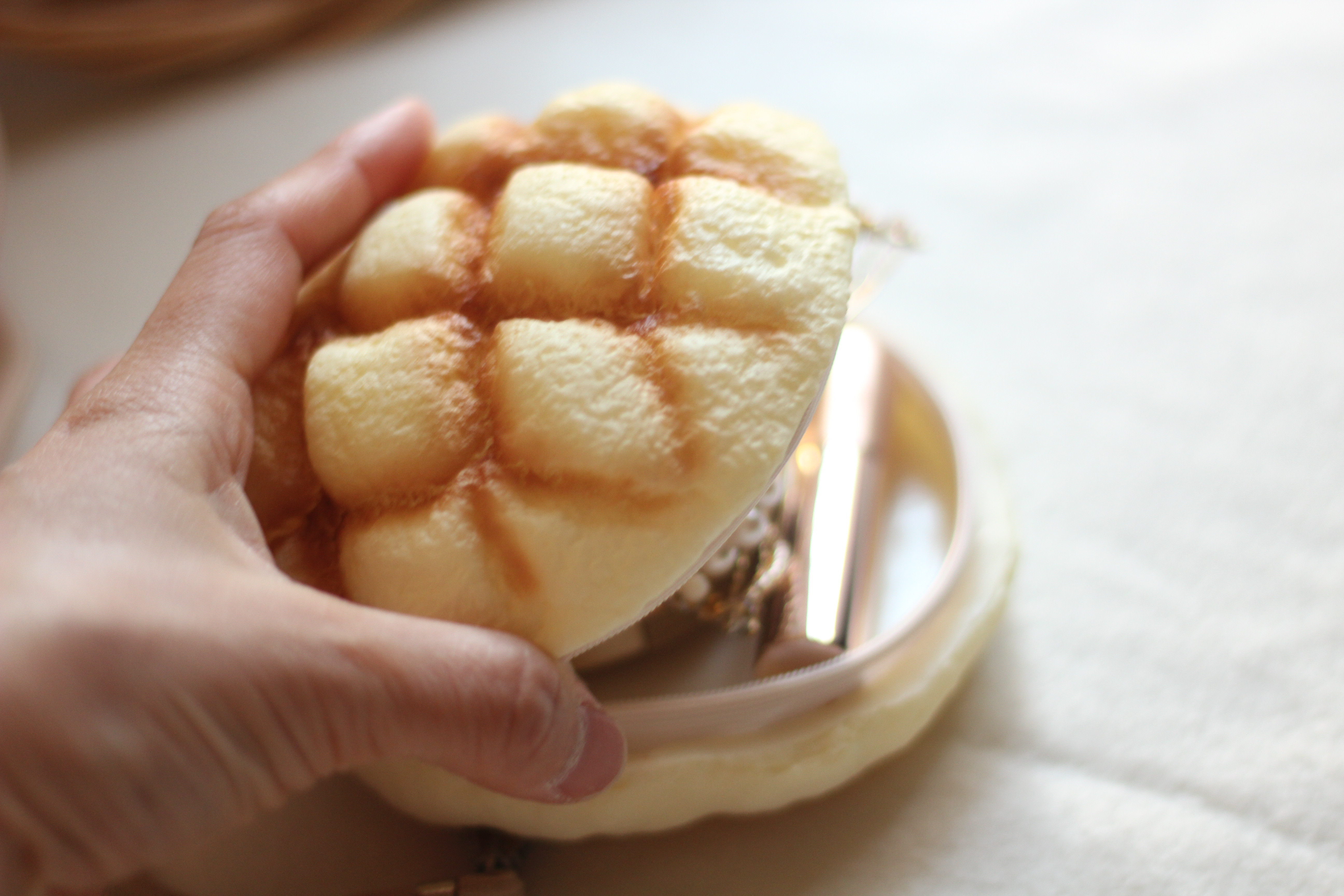 特別価格【ポーチ】メロンパン（ショルダーストラップ・金具は別売りです）