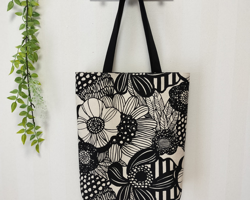 布トートバッグ マチ付き A4収納可能 お出かけやレッスンバッグに