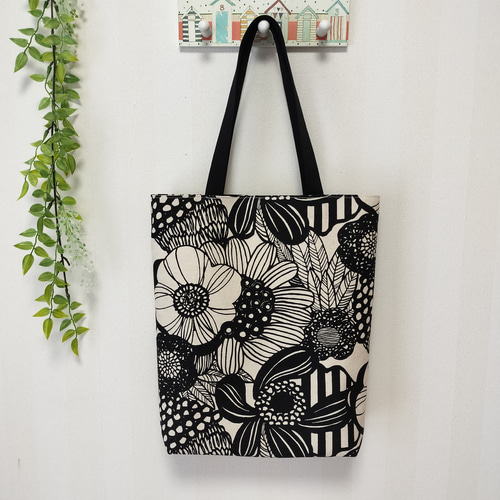 布トートバッグ マチ付き A4収納可能 お出かけやレッスンバッグに