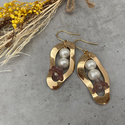 ゴールド 花 コットンパール 花ピアス 花イヤリング ハンドメイド