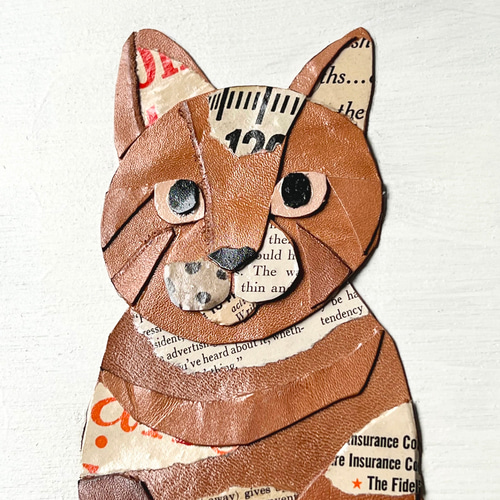 レザーのコラージュアート（ネコ） 猫 A4サイズ 木製パネル 絵画