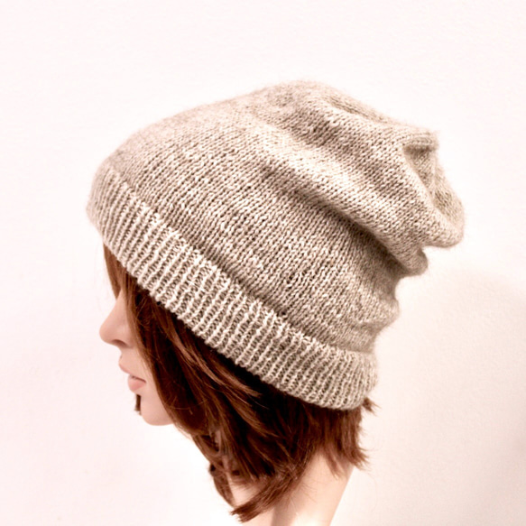 シンプルなメリヤス編みのニット帽 NZポッサム・メリノ無着色