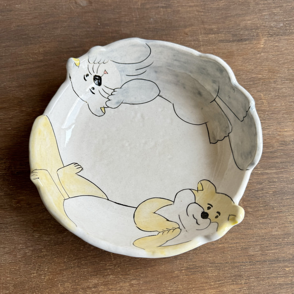 丸皿（ラッコとカワウソ） 3枚目の画像