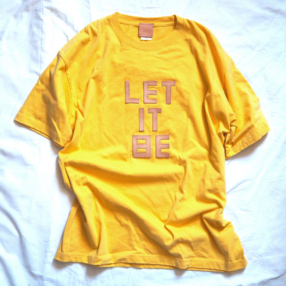 レザーパッチ「LET IT BE」の 半袖 Tシャツ（5色）牛革 ワッペン 10枚目の画像