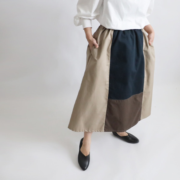 初夏ＳＡＬＥ　８０cm丈　愉快なスカート　パッチワーク　ギャザー　スカート　チノコットン×ベビーキャンバス　Y07C 2枚目の画像