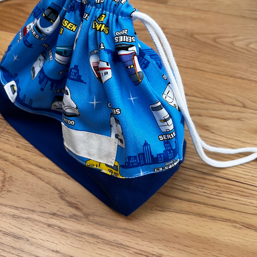 H913【通園・通学グッズ】ハンドメイドお弁当袋(新幹線柄水色)