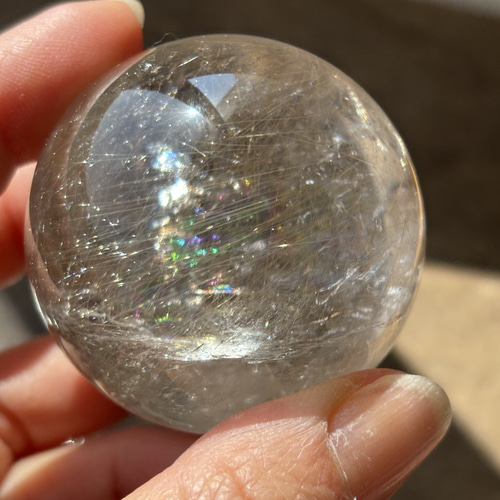 虹入り！美しいエンジェルヘアルチルクォーツ☆スフィア☆48ミリ☆No.1
